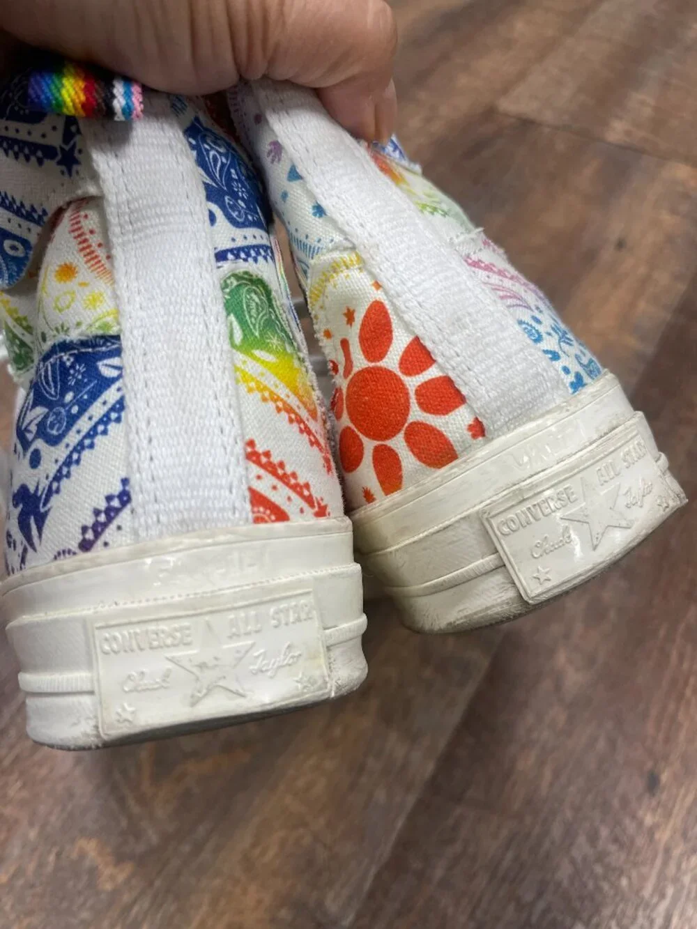 Converse Chuck Taylor Pride Family Unity Rainbow Paisley High Tops Size 8